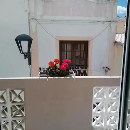 Holiday Rua Do Sol * גיאה